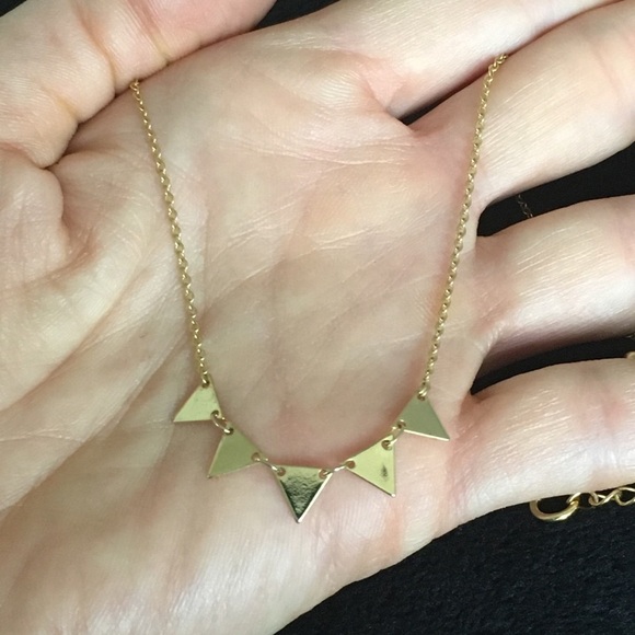 Vintage Mini Gold Tone Triangles Necklace - Picture 1 of 8